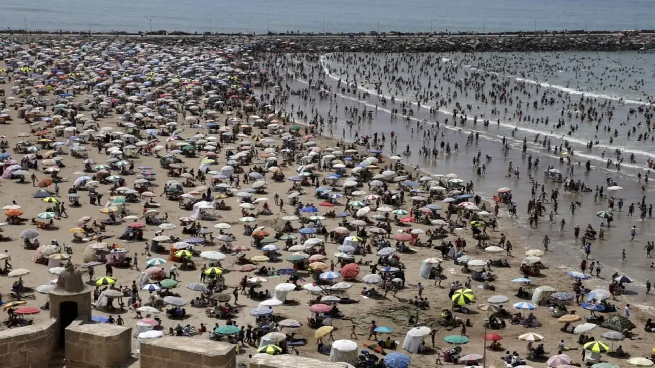 أجواء صيفية في المغرب مع ارتفاع الحرارة إلى 44 درجة في مناطق محددة
